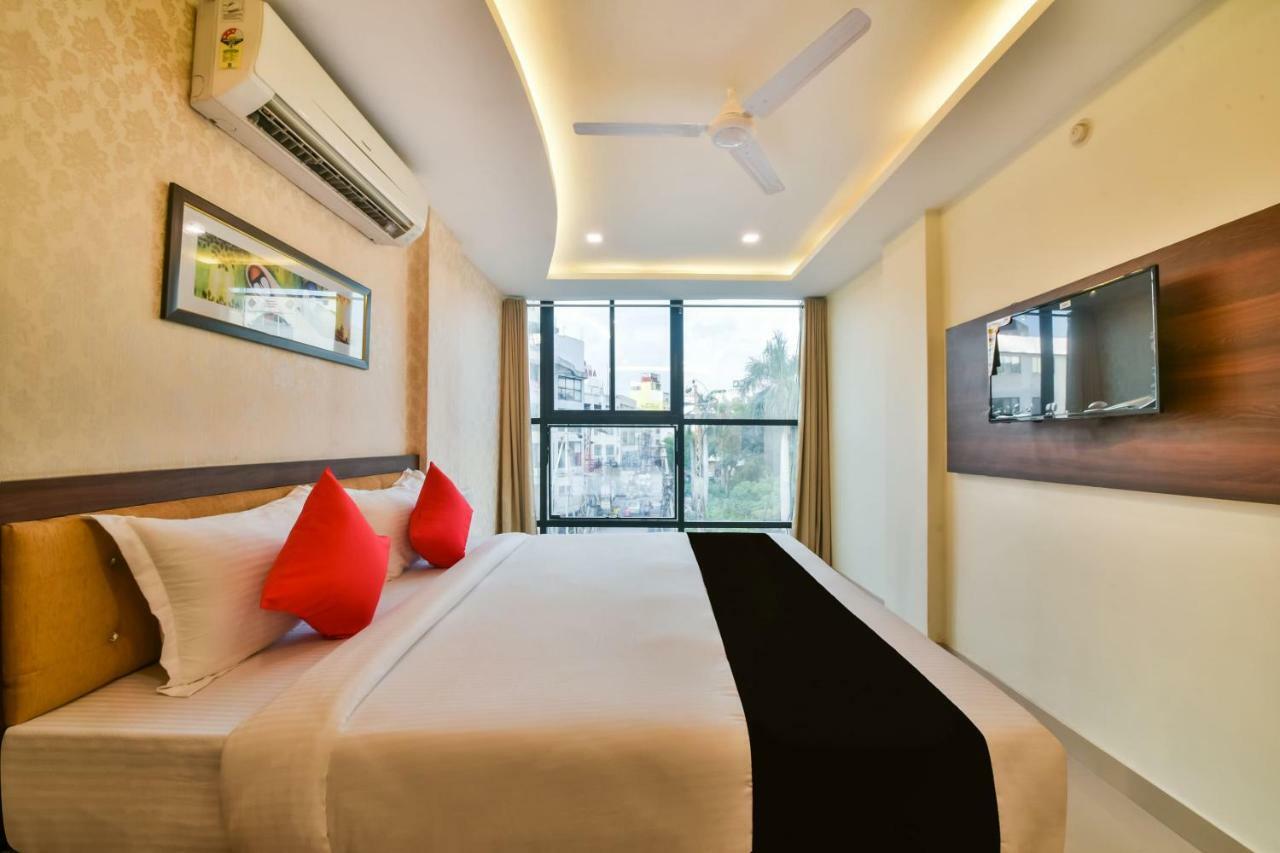 Golden Feather Udaipur Exterior foto